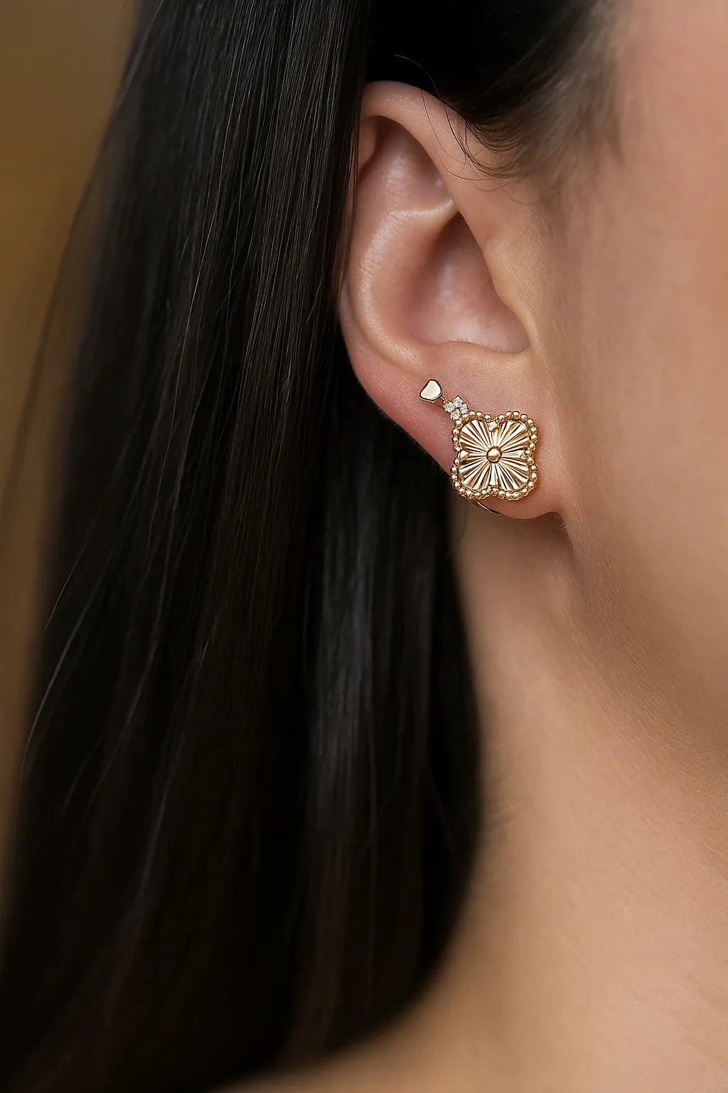 Clover Gold Earrings - Iane Jewelry
