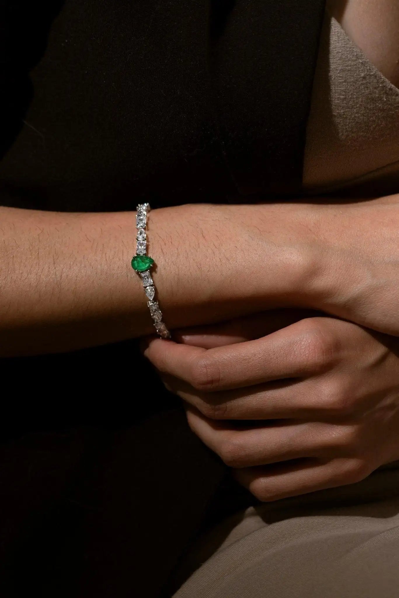 Emerald Earrings, Bracelet & Ring Set - Iane Jewelry