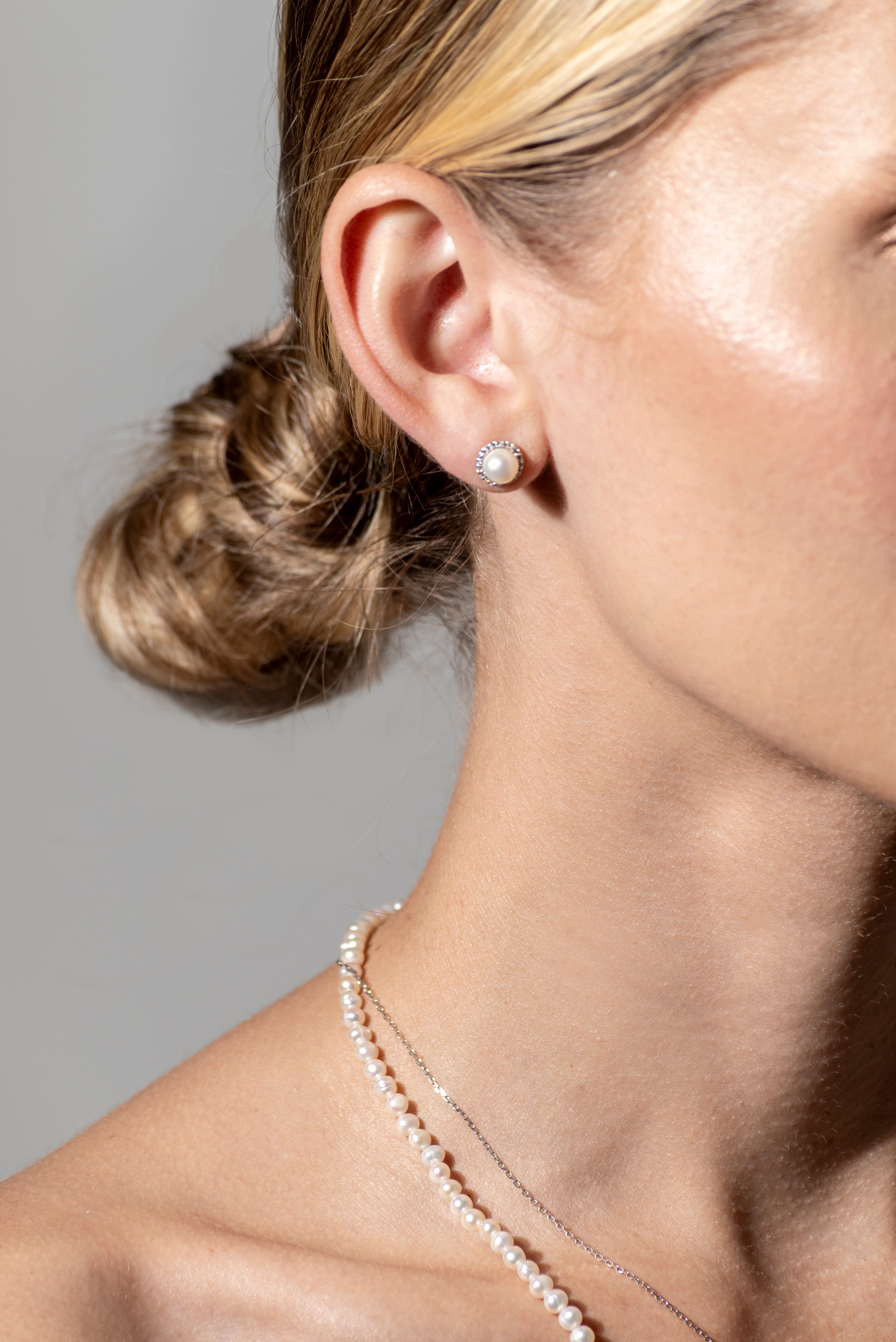 Pearl Necklace & Pearl Earrings Set