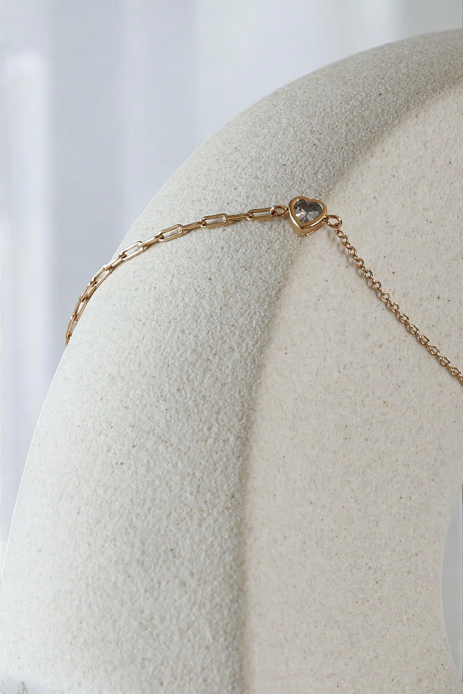 Gold Heart Minimalist Necklace - Iane Jewelry