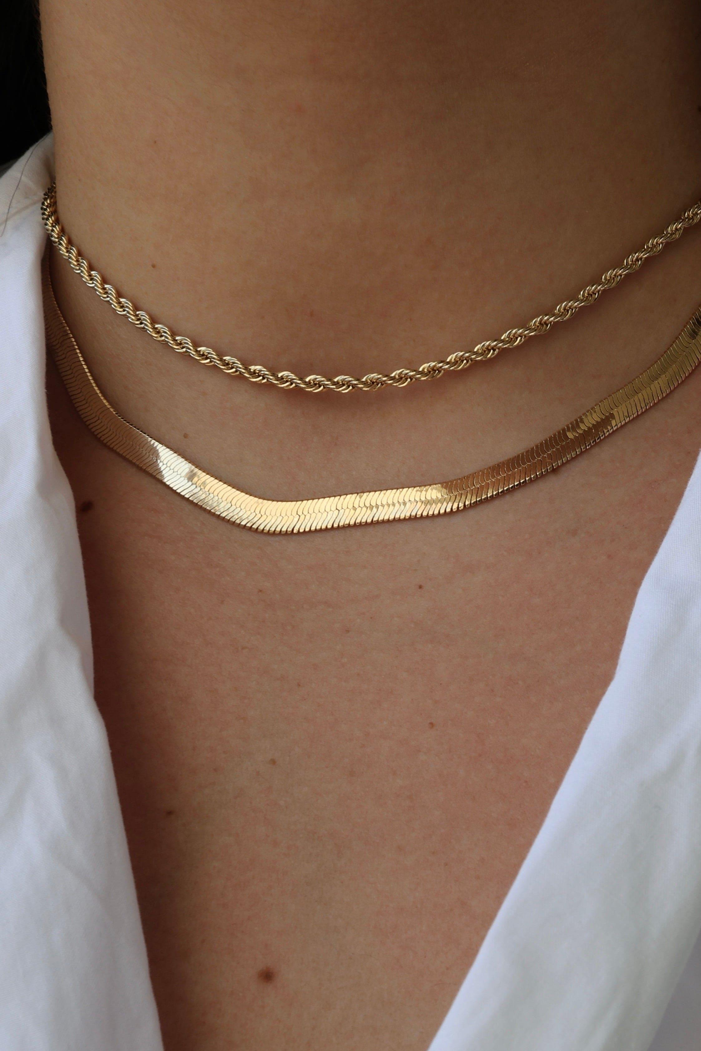 Elegante Flat Chain Necklace - Iane Jewelry