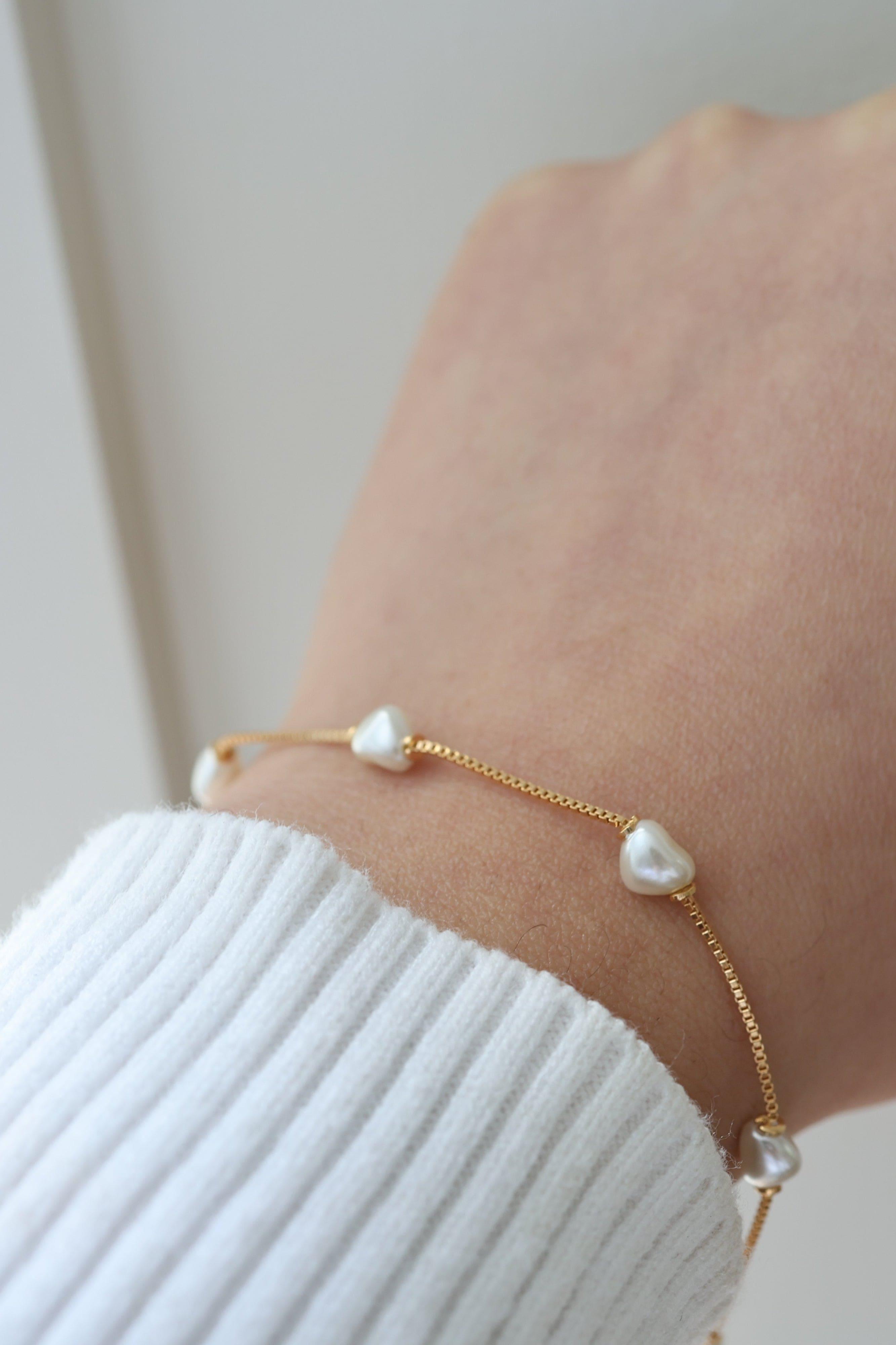 Serene Water Pearl Bracelet - Iane Jewelry