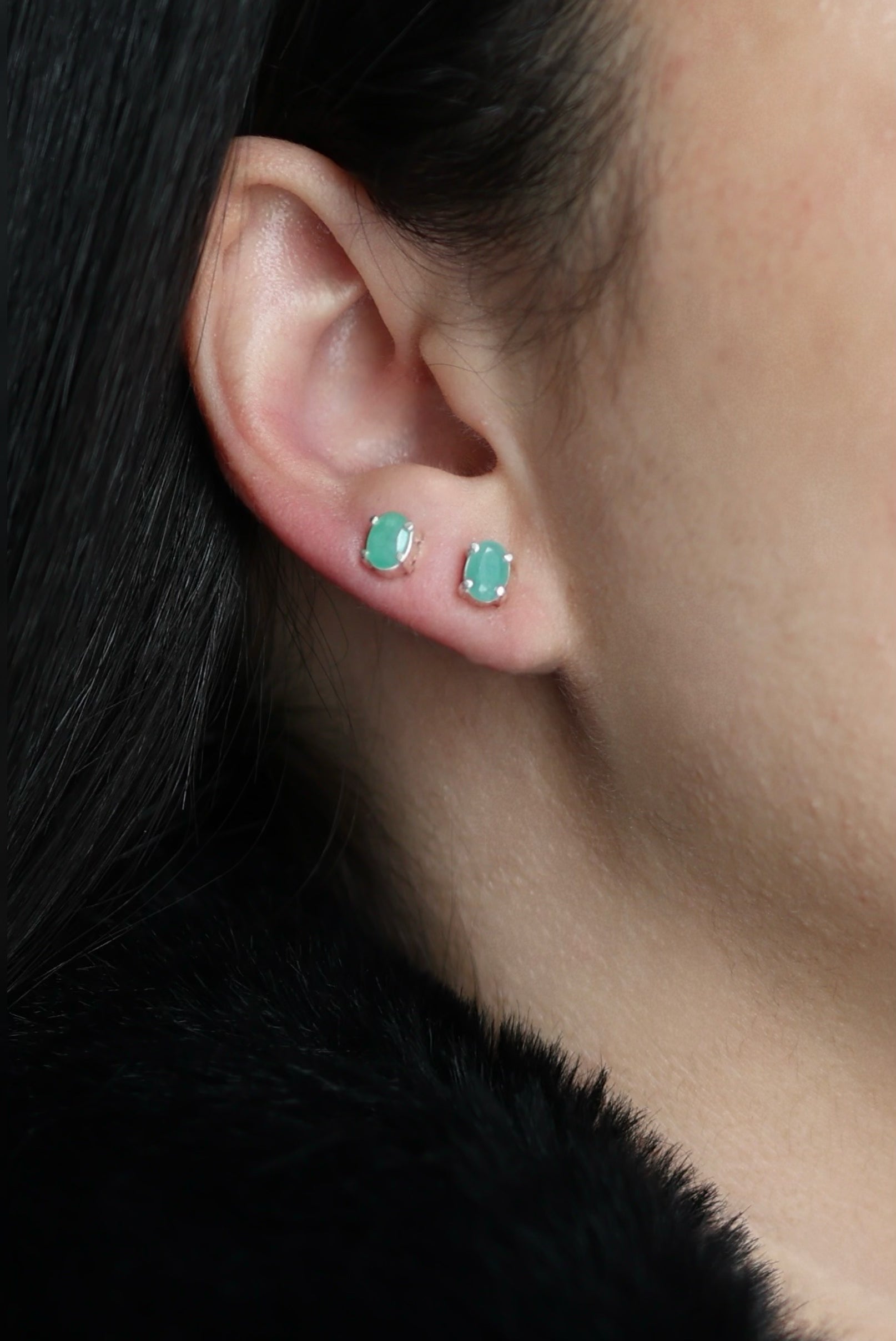 Emerald Oval Stud Earrings - Iane Jewelry