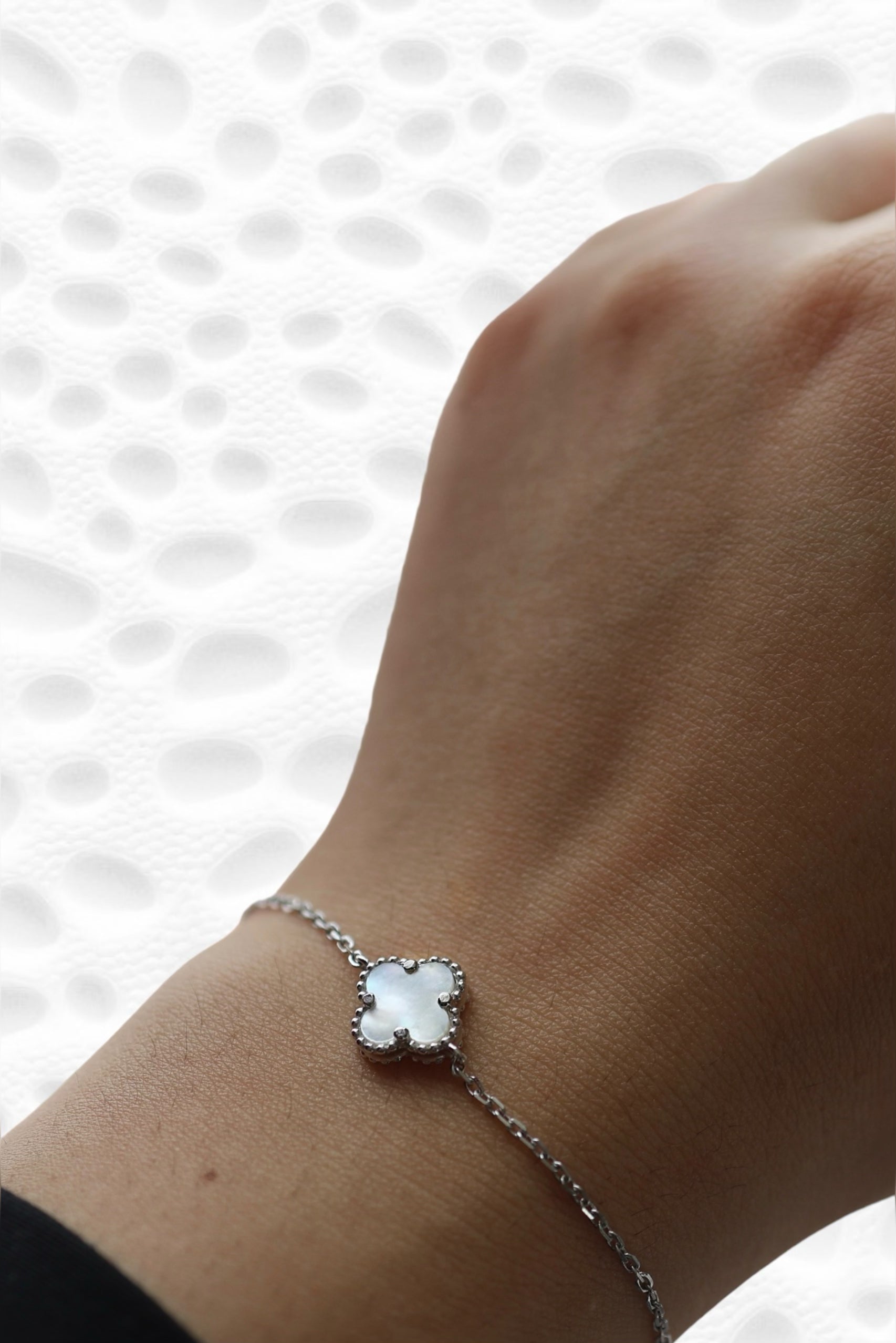 Small Mother Pearl Clover Bracelet - Iane Jewelry